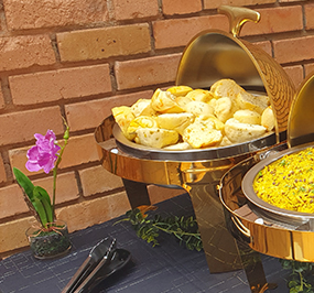 La'Lulu Catering Services, Spit Braai Services and Mobile Bar Hire